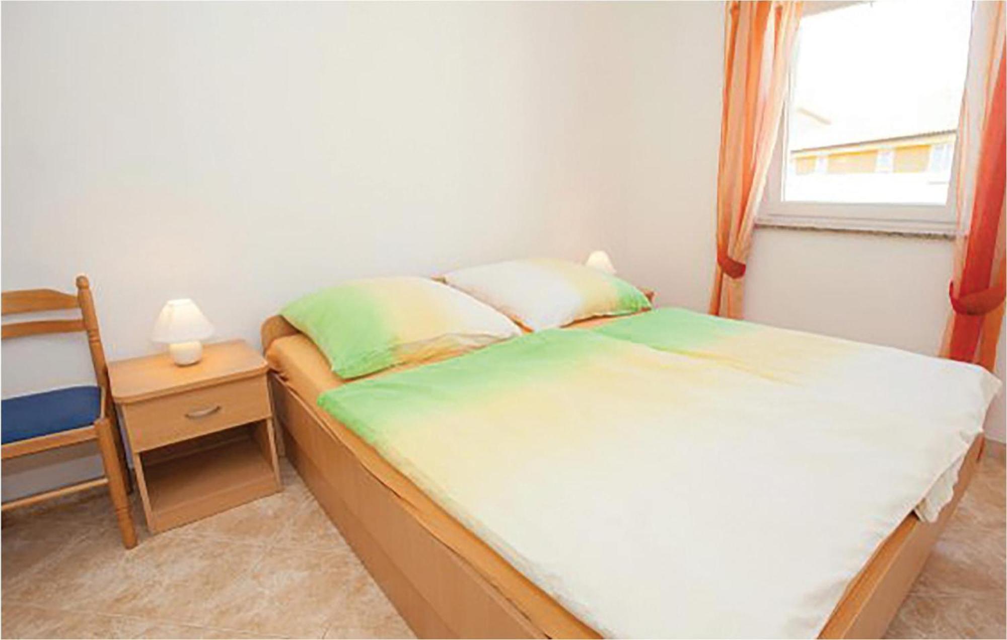 1 Bedroom Beautiful Apartment In มาลินสกา ภายนอก รูปภาพ